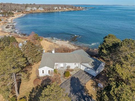 3 Salt Spray Ln, Cape Elizabeth, ME 04107 